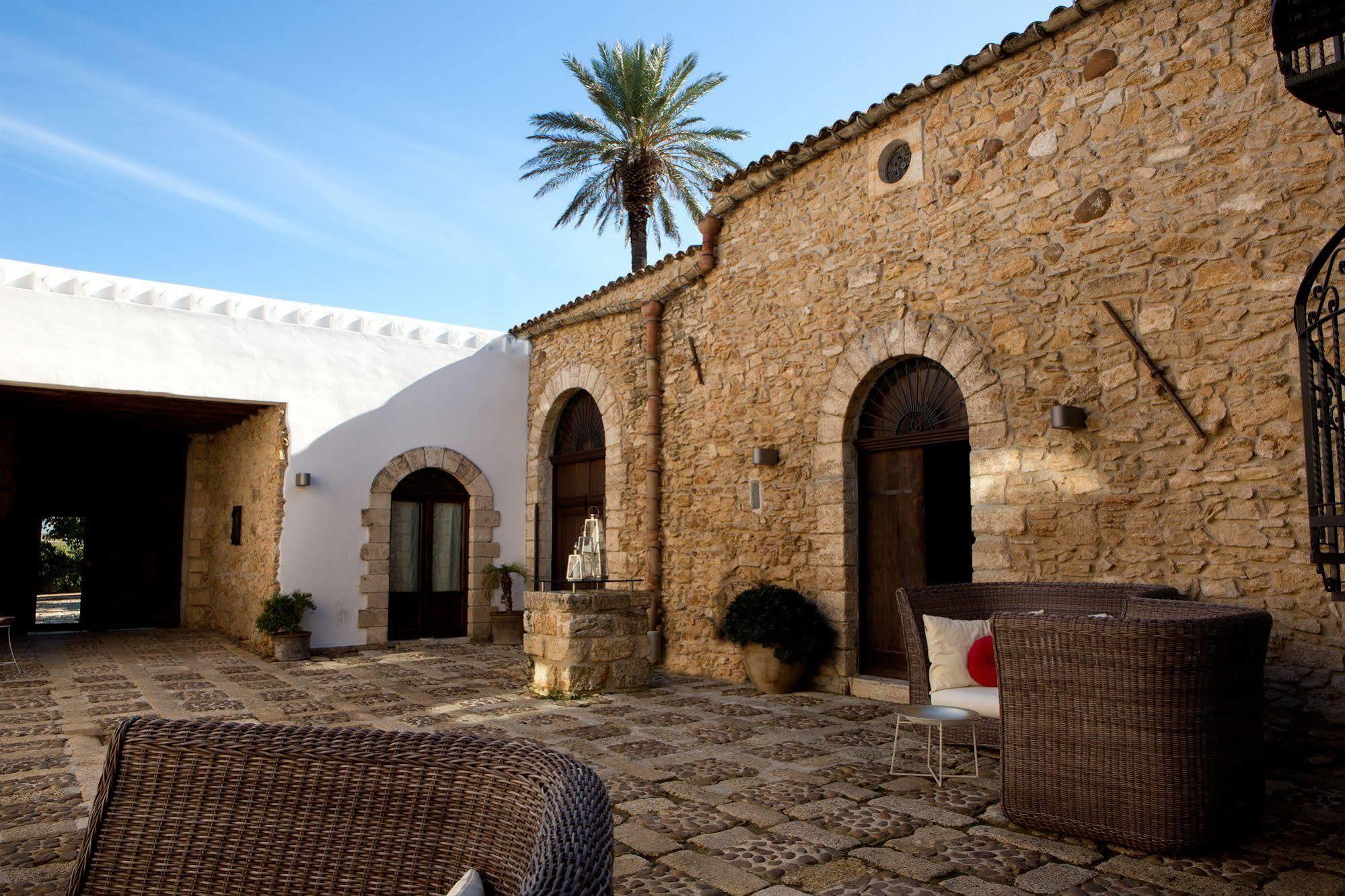 Il Baglio Della Luna Relais By Le Dhome Sicily バレストラーテ エクステリア 写真