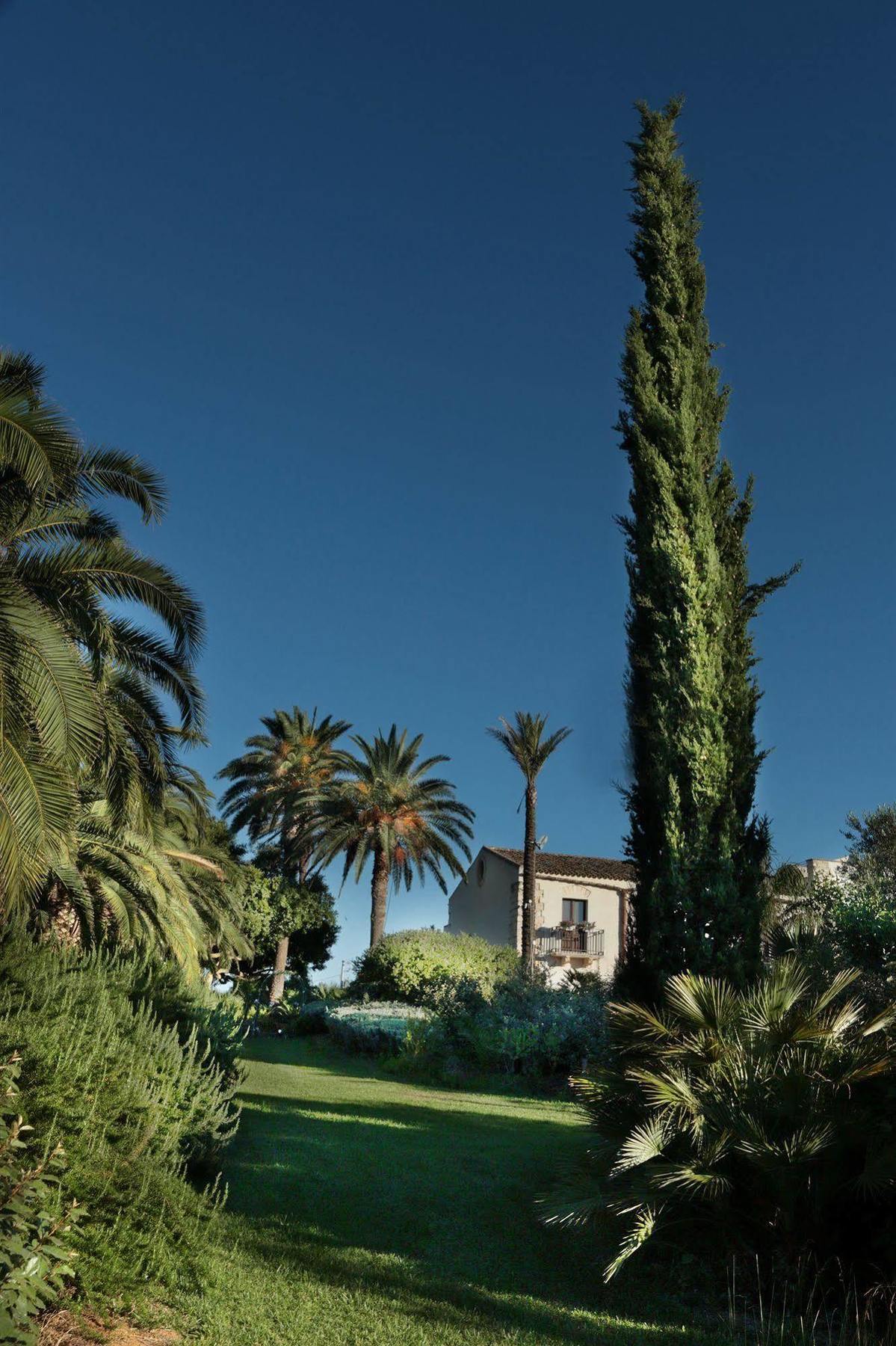 Il Baglio Della Luna Relais By Le Dhome Sicily バレストラーテ エクステリア 写真